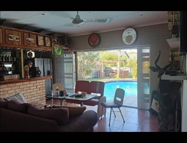 4 BEDROOM HOUSE FOR SALE IN ARBORETUM